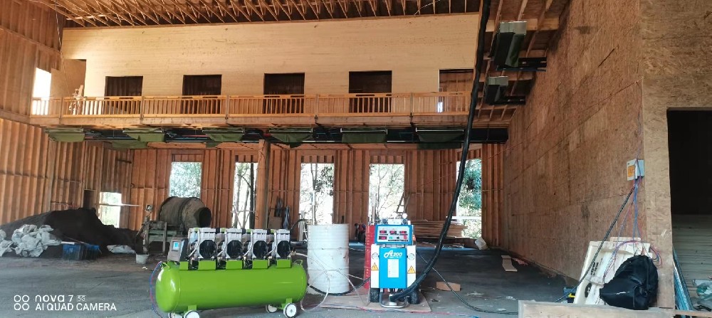 聚氨酯噴涂機怎么選擇